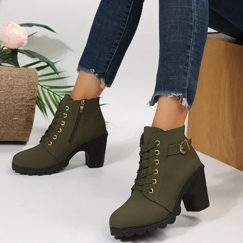 Orthopädisch unterstützte Damenstiefel