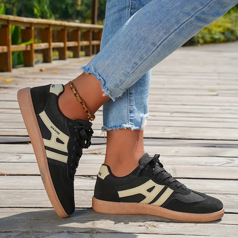 Damensneaker Bequem Schnürsenkel Weite Passform - BerlinGlamour