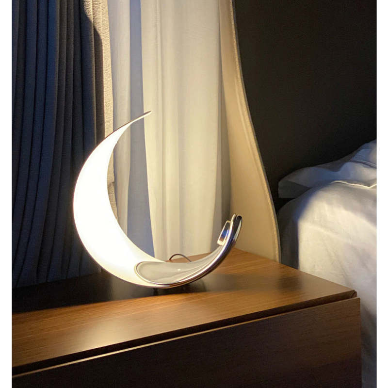 Moderne LED Tischlampe Mond Design