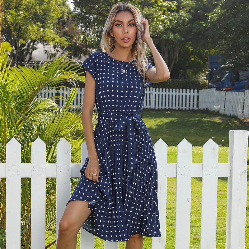 Damen Kleid: Elegantes Midi-Kleid mit Polka Dots und kurzen Ärmeln von BerlinGlamour