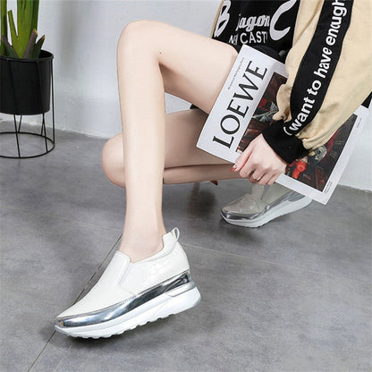 Damen Sneaker Slip-On Modern Lackleder Metallic Detail