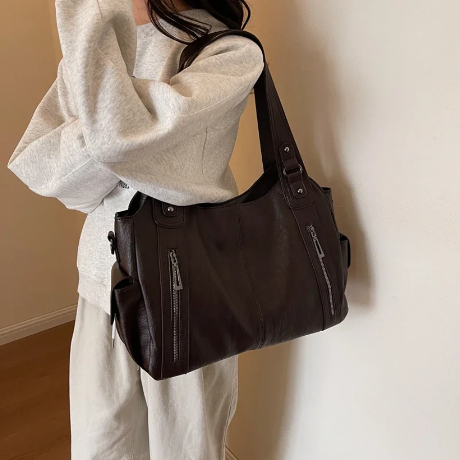 Vegane Schultertasche mit Crossbody-Option Stilvoll Braun - BerlinGlamour