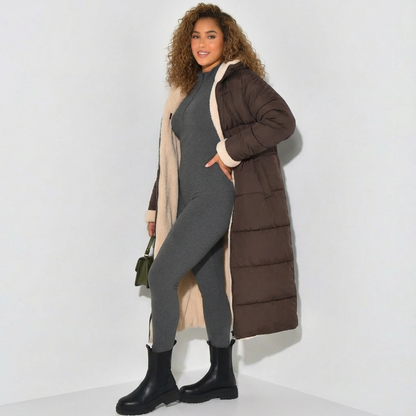 Rückansicht wendbare Damenjacke mit Kapuze