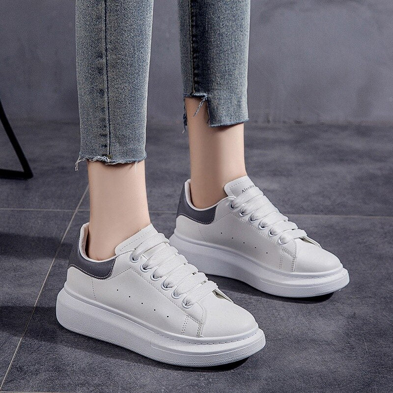Sportliche Herbst Turnschuhe Hoch Plateau Damen - BerlinGlamour