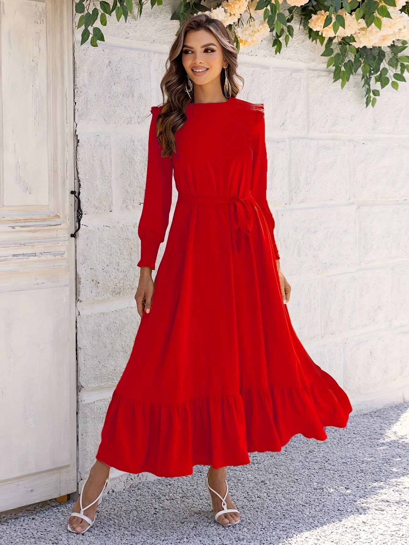Langes Maxikleid mit Gürtel Sommer