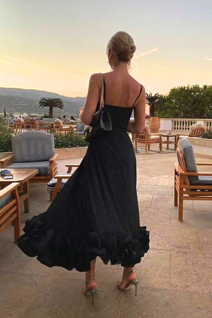 Elegantes Damenkleid für Hochzeitsgäste mit Rüschen