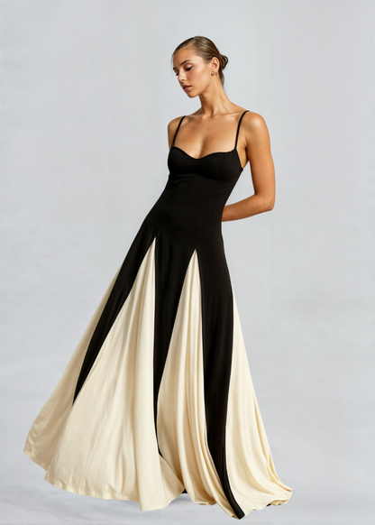 Elegantes Maxikleid mit Ausschnitt und Ruffles