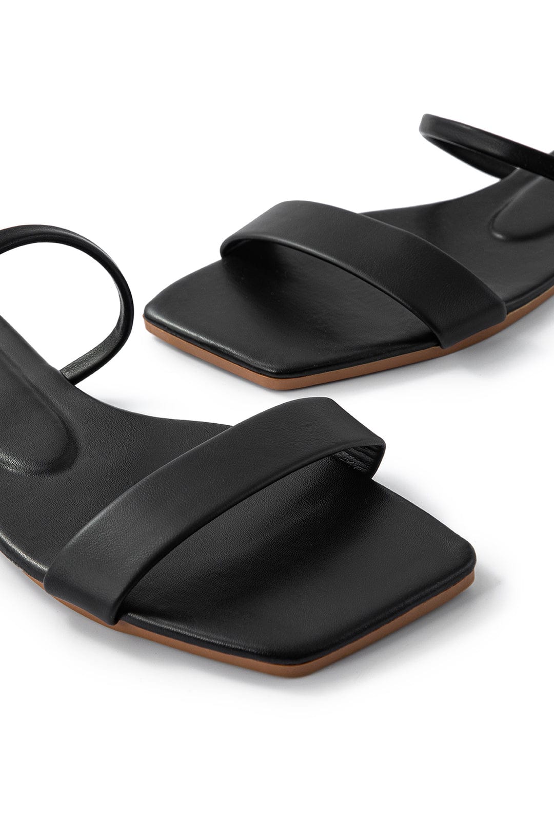 Schwarze Sandalen Elegantes Minimal Design
