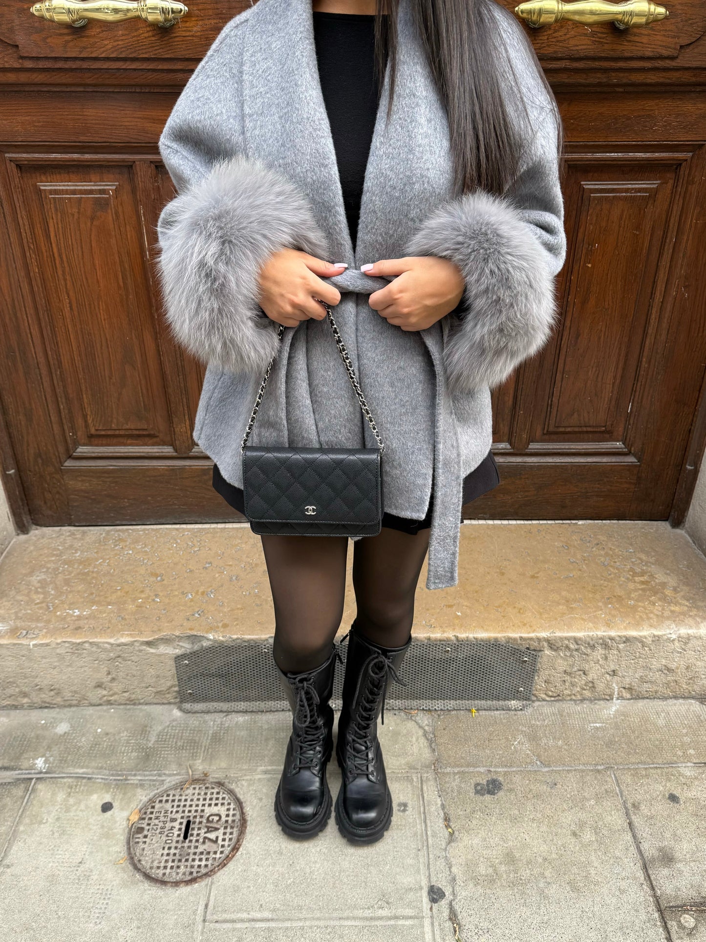 Eleganter Damenmantel Faux-Fur Luxe Damencoat Mit Gürtel
