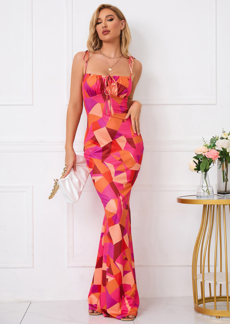 Sommer Maxikleid Blumenmuster Figurbetont feminin