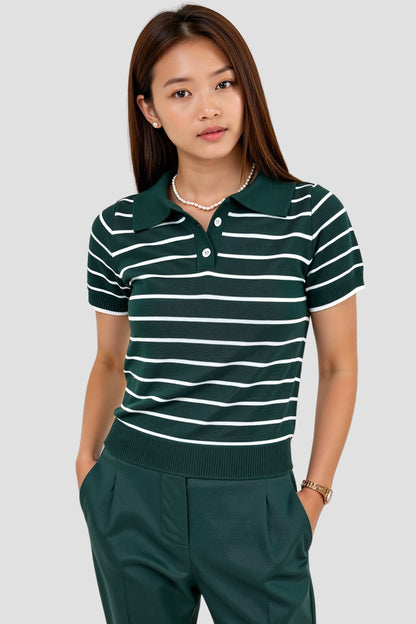 Dunkelgrünes Polo-Shirt mit Streifen - BerlinGlamour