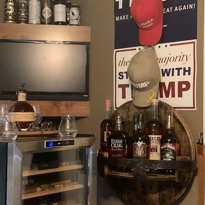 Whiskey Regal Eichenholz Bourbon Fass Design