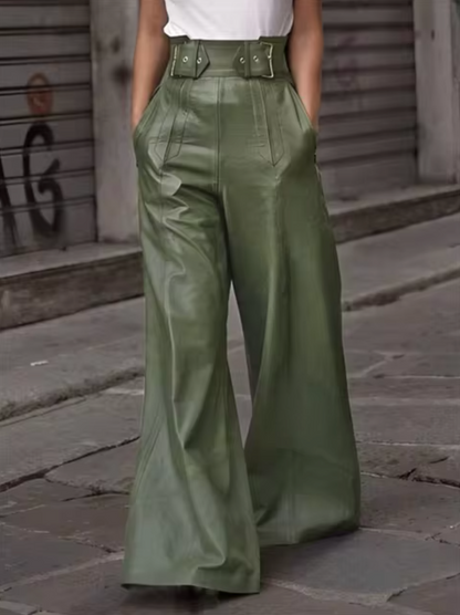 Elegante Damen Lederhosen Hochwertig mit Plisierdetails