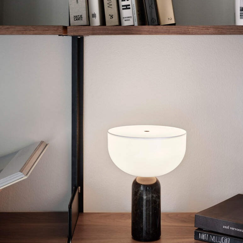 Marmor Tischlampe Luxus Gold Akzente Modern