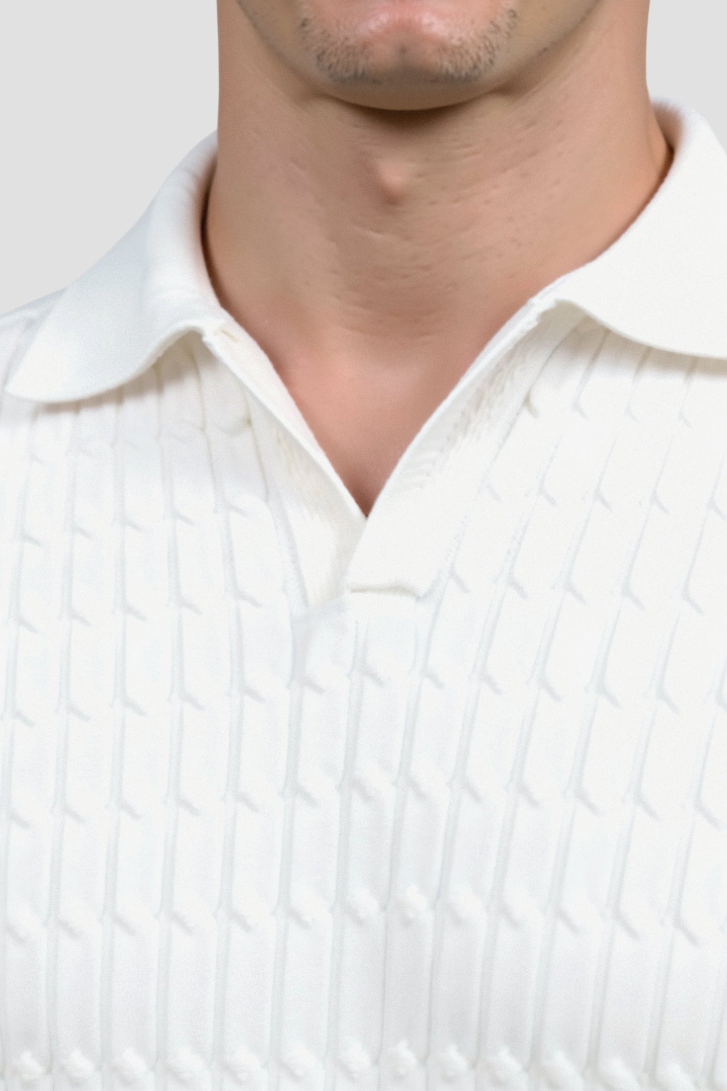 Weißes Poloshirt Strick mit Struktur Optik