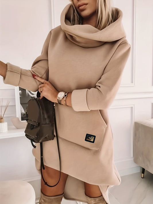 Kleid mit Kapuze von Emma
