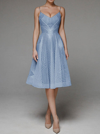 BerlinGlamour Sommerkleid mit Stickerei und Trägern