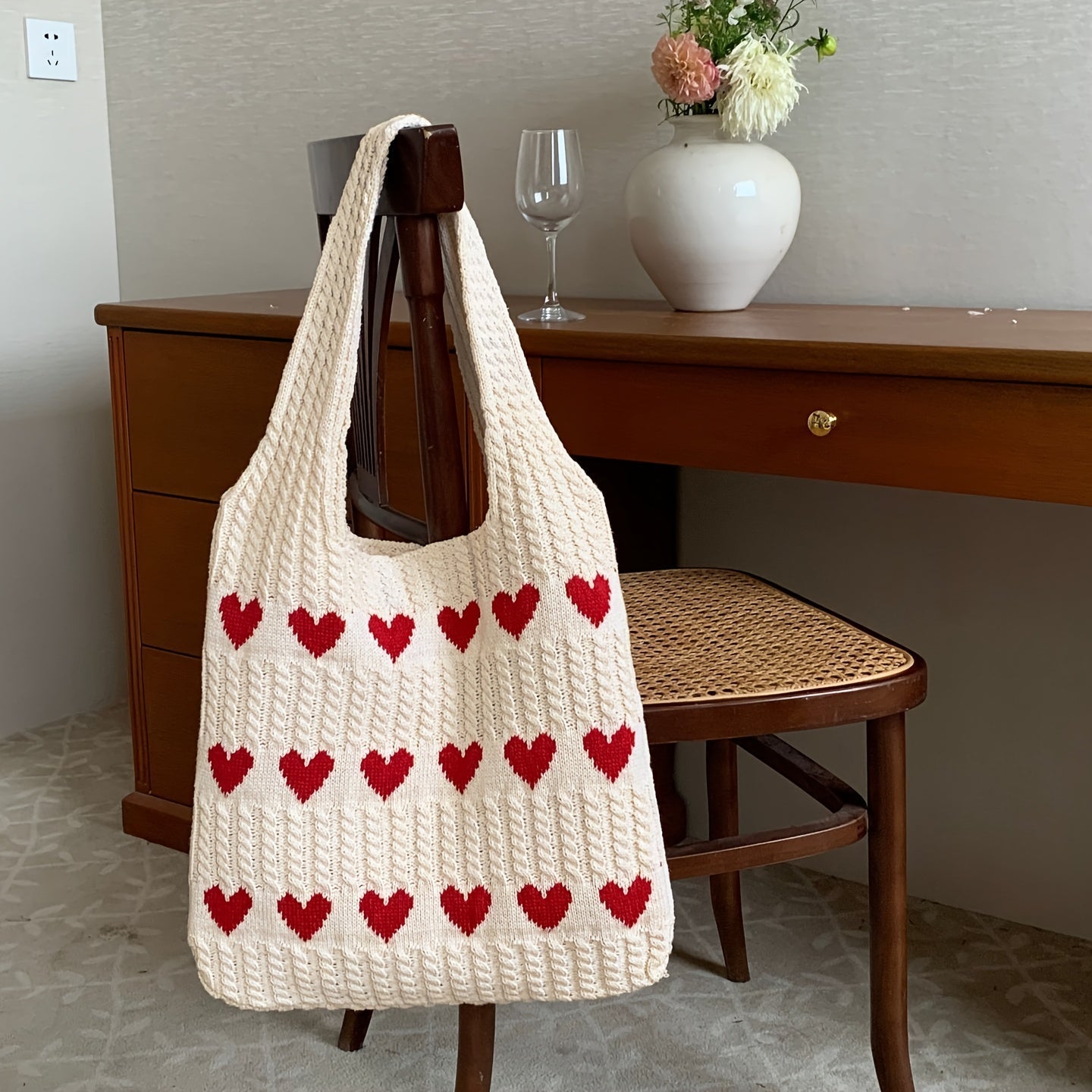 Handgestrickte Einkauftasche mit Herz-Motiv - BerlinGlamour