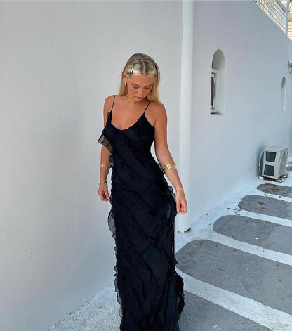 Elegantes Maxikleid mit Rüschen und Spaghettiträgern