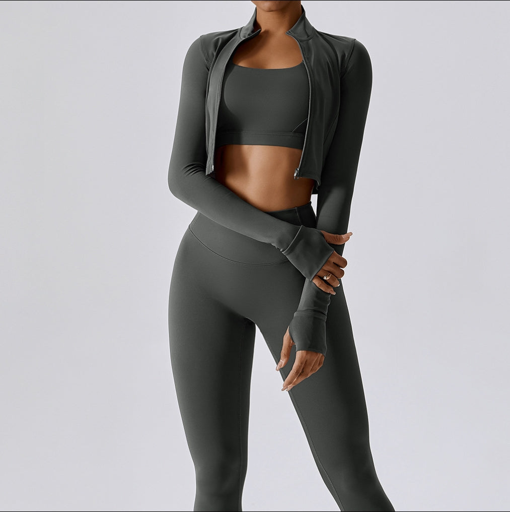 Damen Sportset 3-teilig Modern und Stilvoll