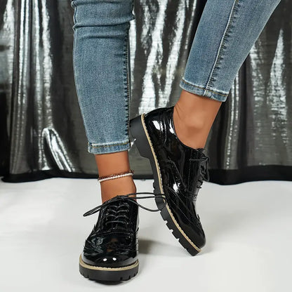 Elegante Frauen Lederschuhe Hochglanz