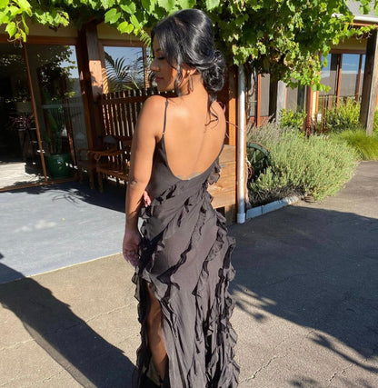 Elegantes Maxikleid mit Rüschen und Spaghettiträgern