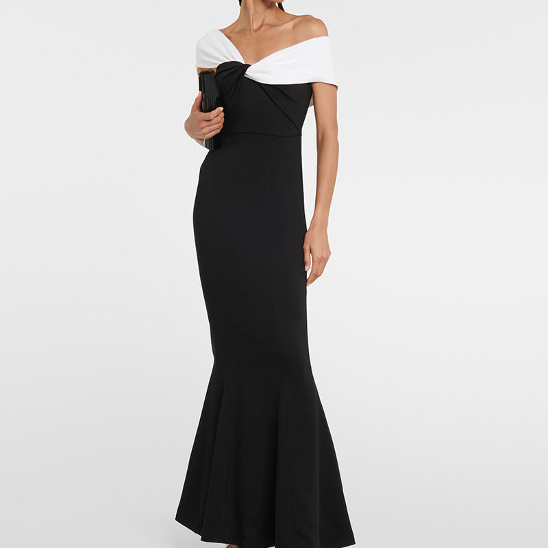 BerlinGlamour Schulter-Strickkleid