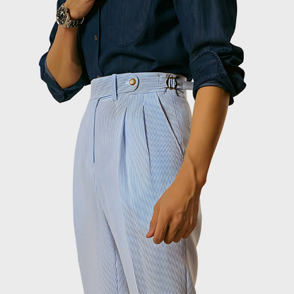Taillenhohe Nadelstreifenhose mit Gürtel Damen