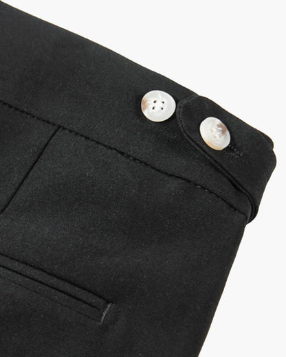 Maßgeschneiderte Plisseeshorts mit Seitenschnallen Elegant