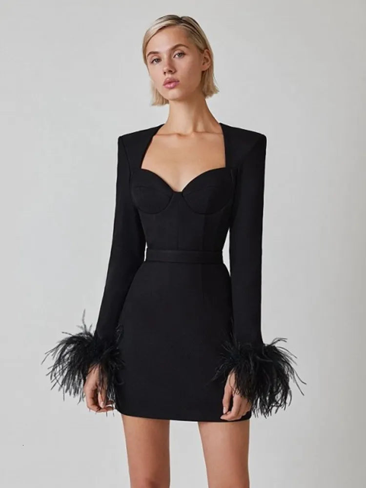 Kleid Minikleid Elegant Federdetails Damenkleid