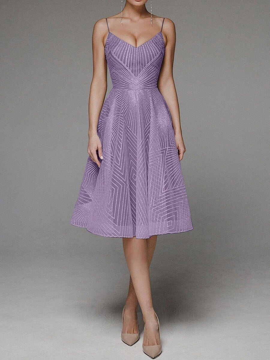 BerlinGlamour Sommerkleid mit Stickerei und Trägern