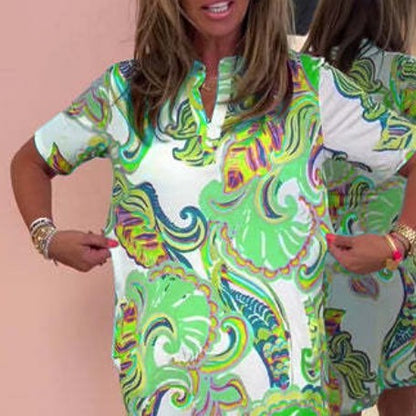 Kurzes bedrucktes Kleid von BerlinGlamour mit weitem Schnitt