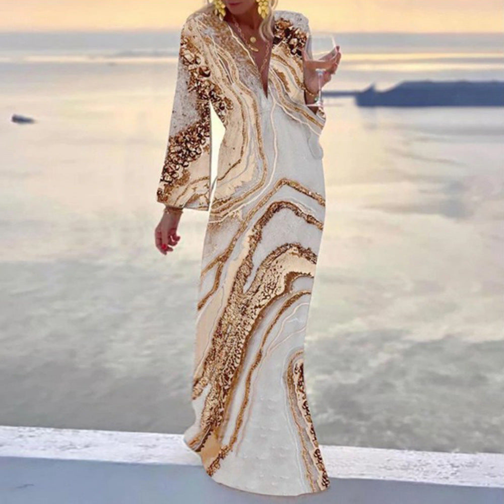 Strandkleid mit V-Ausschnitt, Chiffonärmeln und Taillierung von BerlinGlamour