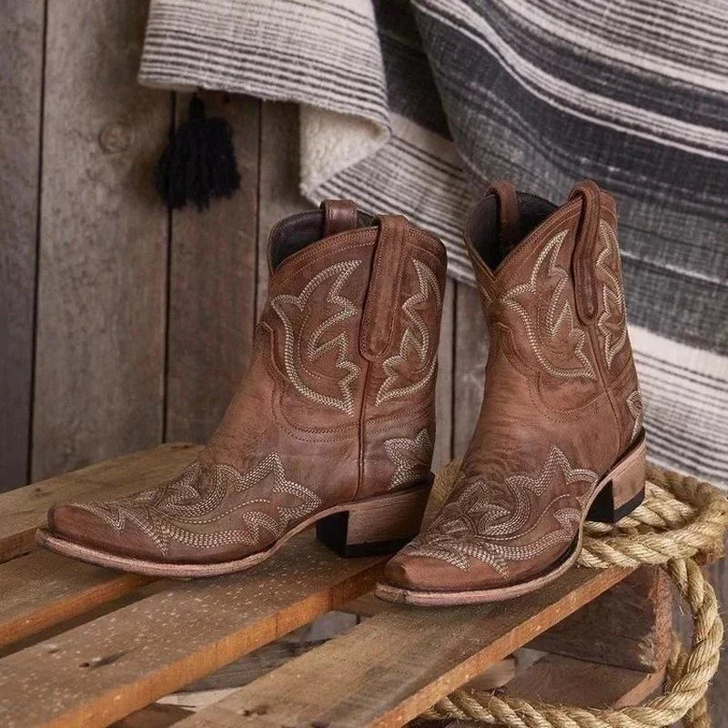 Damen Western Stiefel Stilvoll Mit Stickerei - BerlinGlamour