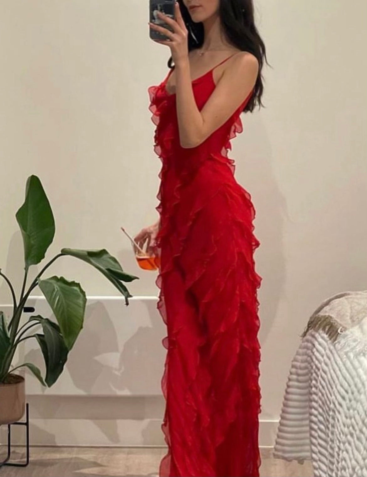 Elegantes Maxikleid mit Rüschen und Spaghettiträgern