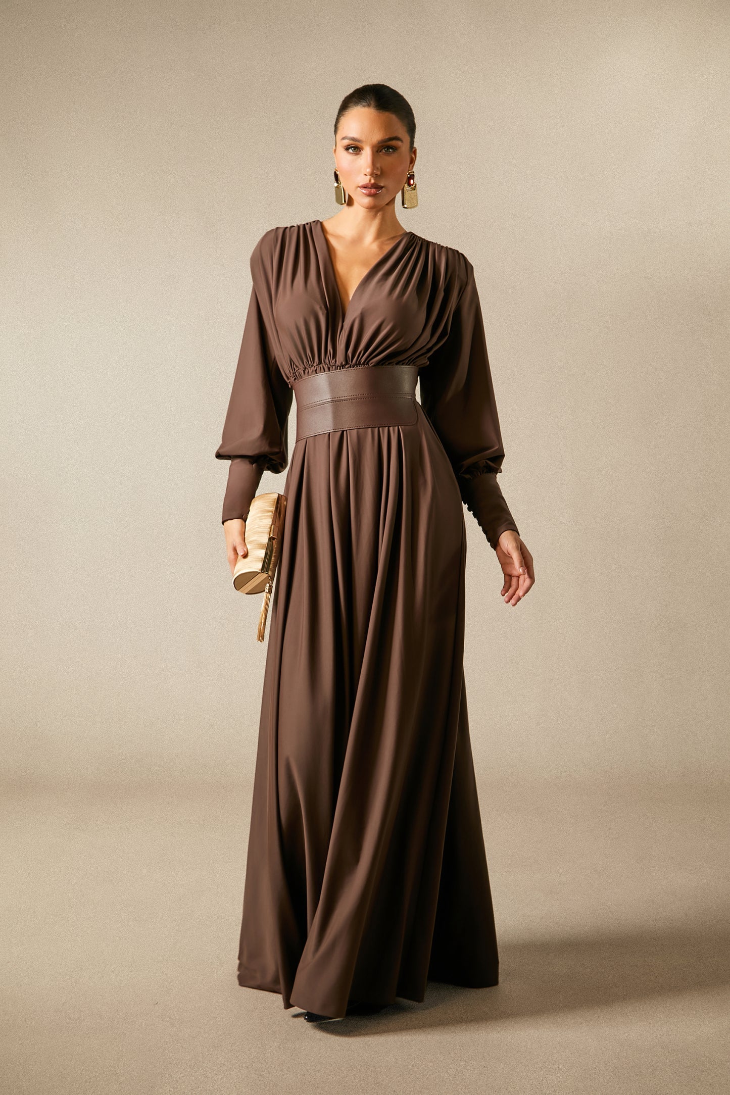 Elegantes Maxi-Kleid mit V-Ausschnitt und Taillenband - BerlinGlamour