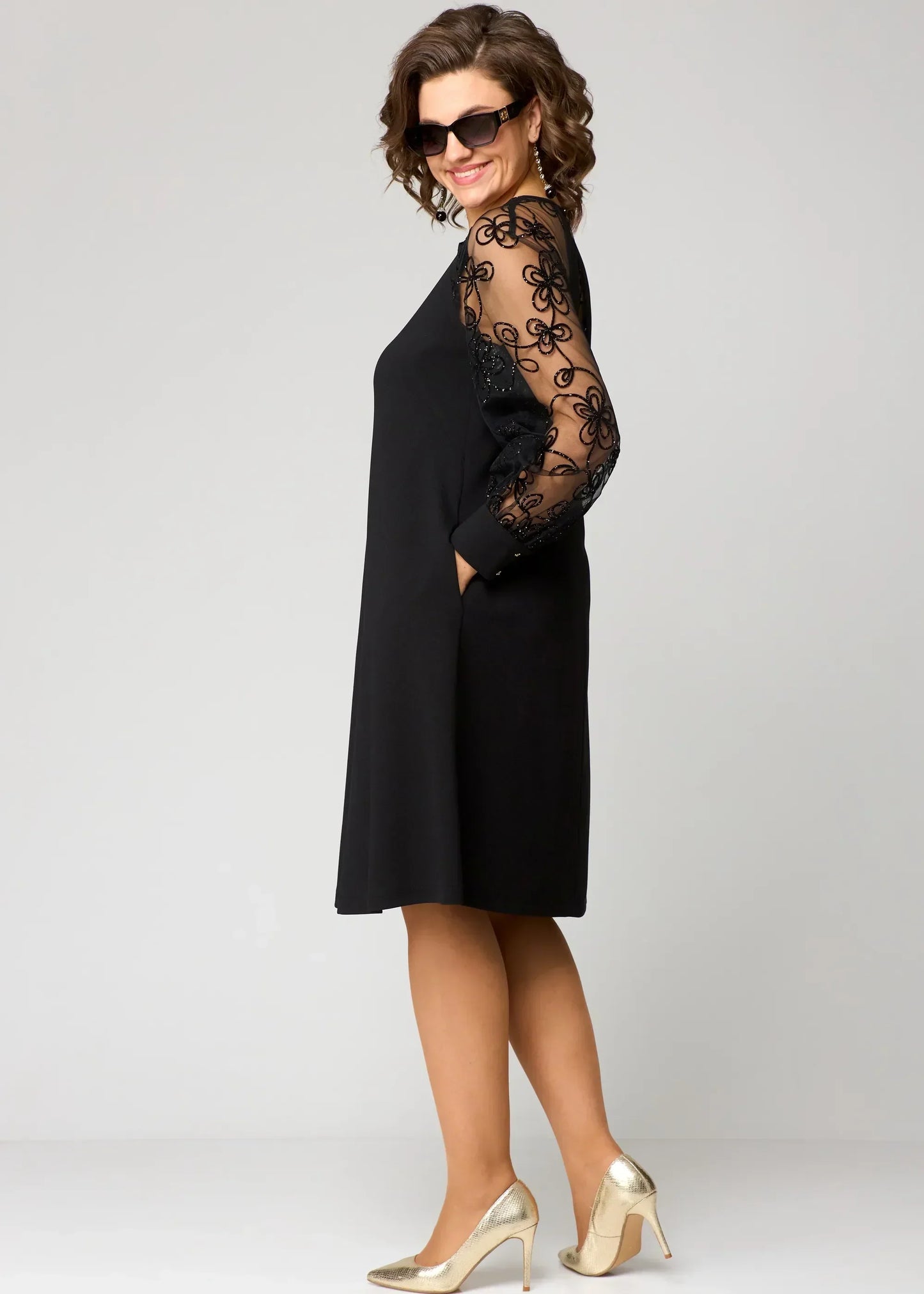 Elegante Abendrobe A-Linie mit Stickerei