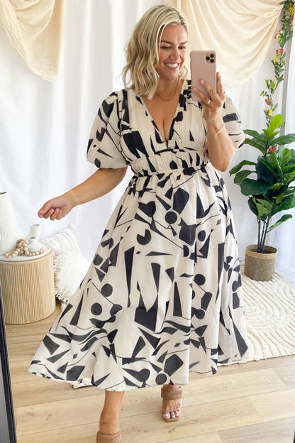 Langärmeliges Maxi-Kleid mit Liebe-Print - BerlinGlamour