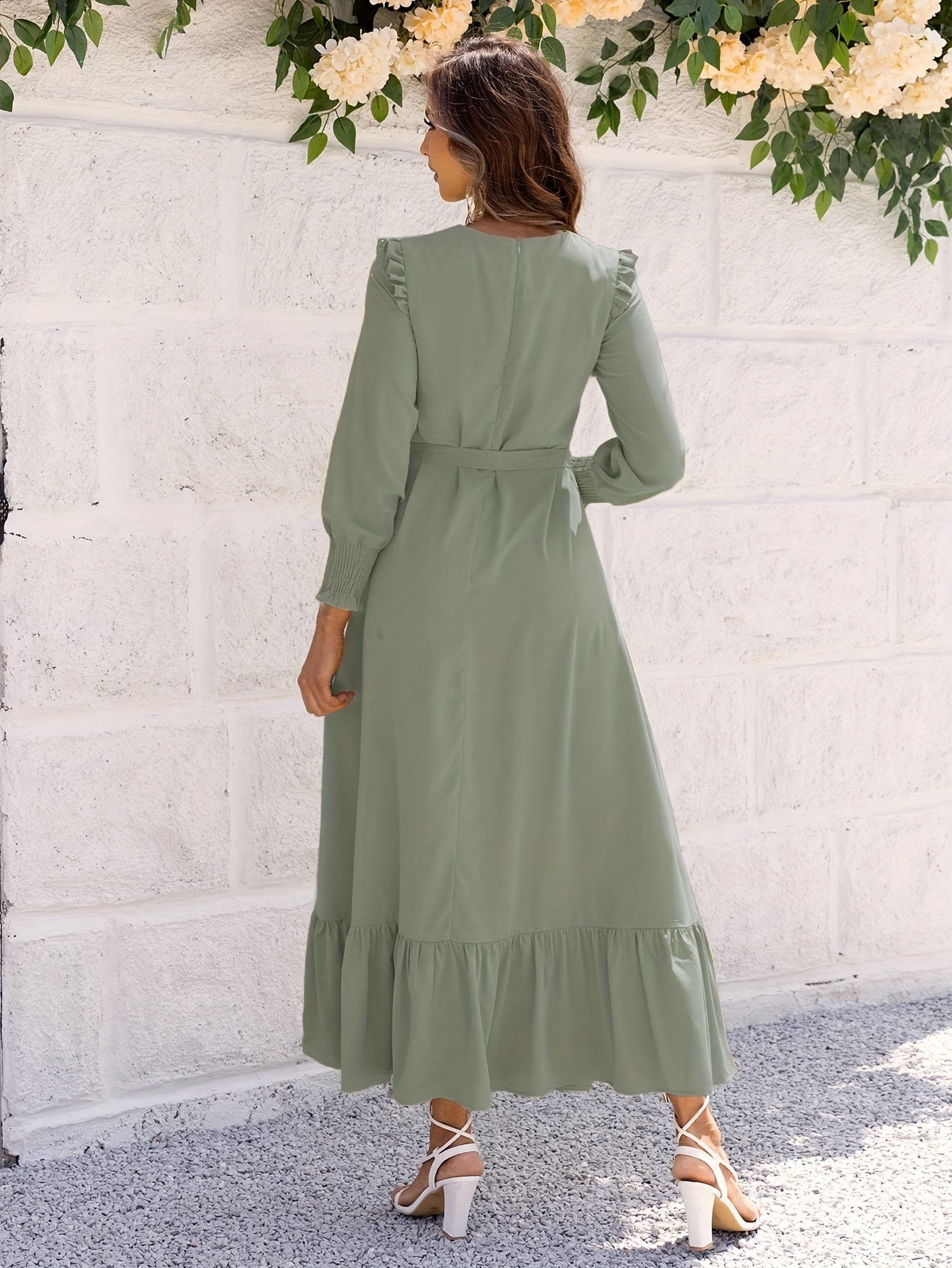 Langes Maxikleid mit Gürtel Sommer - BerlinGlamour