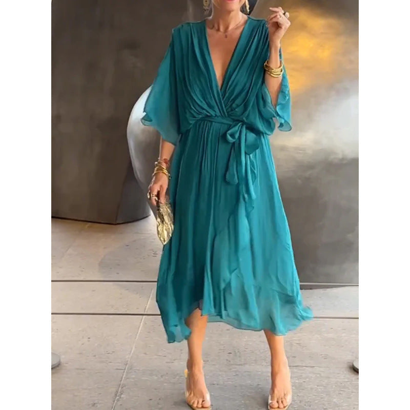 Kleid mit Fledermausärmeln und V-Ausschnitt – Modell Wendy