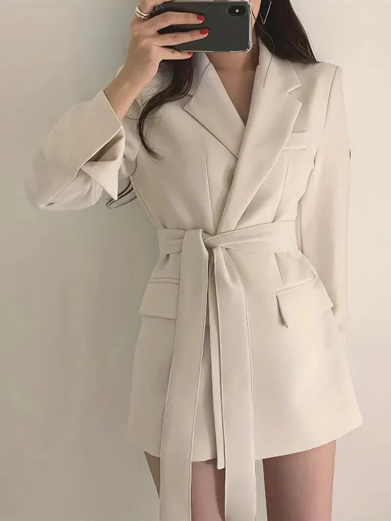BerlinGlamour | Blazer Kleid Taillierte Passform Mini Länge