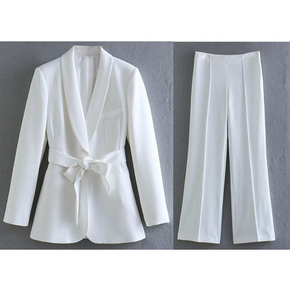 Eleganter Damenanzug 2-teilig mit Blazer und Hose
