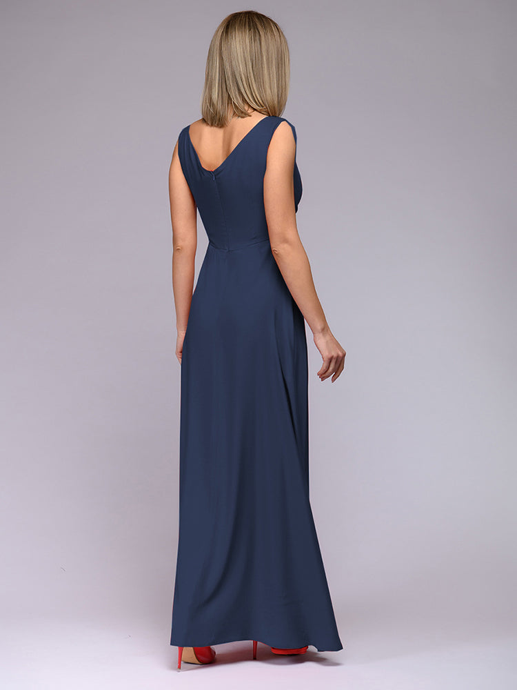 Elegantes Maxi-Kleid Tief dekoltiert mit Seitenschlitz - BerlinGlamour