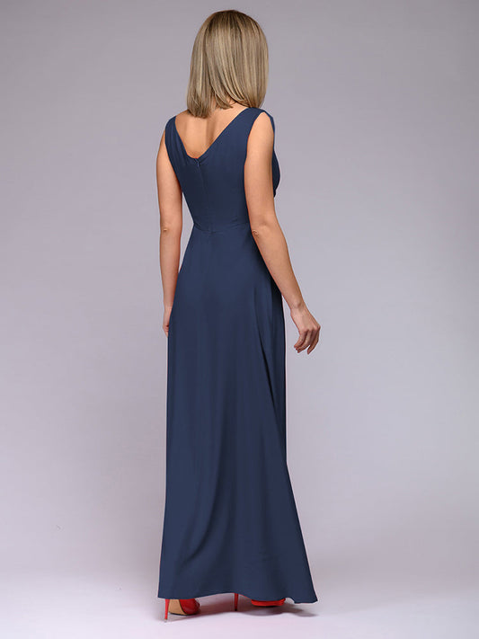Elegantes Maxi-Kleid Tief dekoltiert mit Seitenschlitz - BerlinGlamour