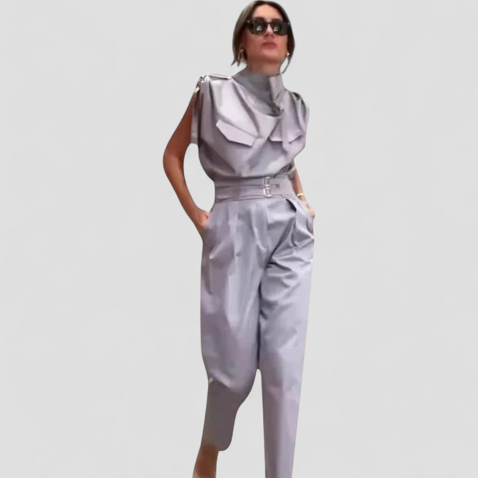 Ärmelloser Jumpsuit mit Gürtel und Taschen für Damen 2