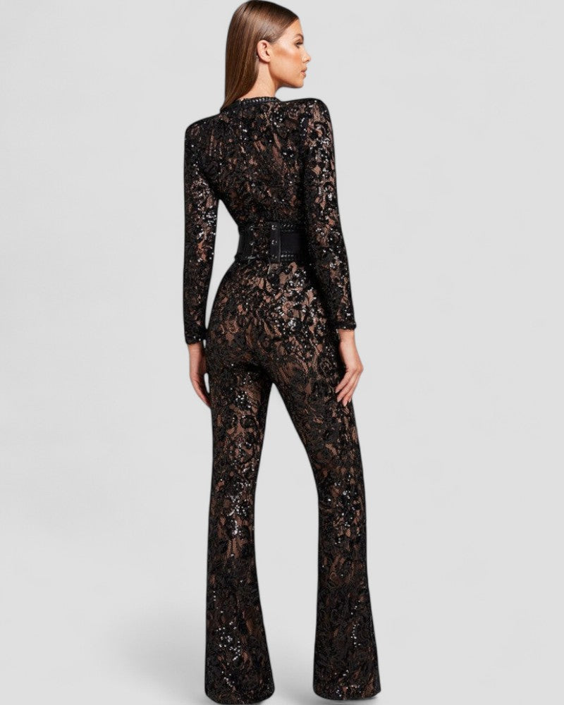 Ausgestellter Jumpsuit aus Paillettenspitze mit figurbetontem Taillendetail 1
