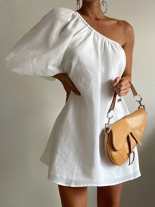 Kurzes Damen-Baumwollkleid im Old-Money-Stil, asymmetrischer Schnitt