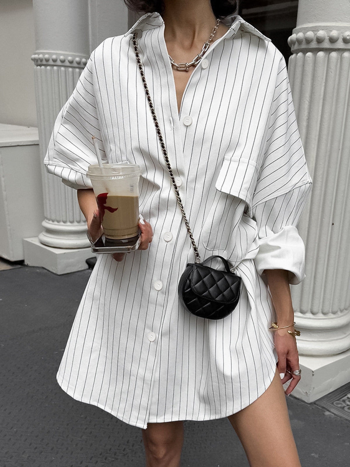 Weites Streifenkleid Oversized Hemd Style - BerlinGlamour