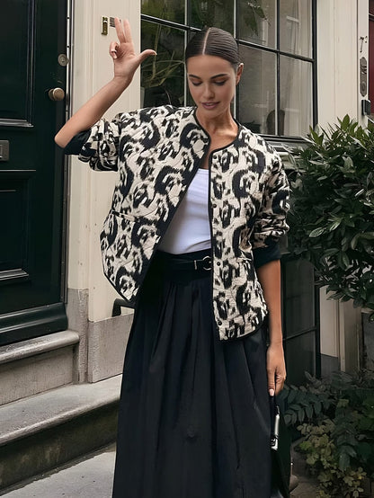 Animal-Print Jacke Frauen Trendy Mutig Mode - BerlinGlamour