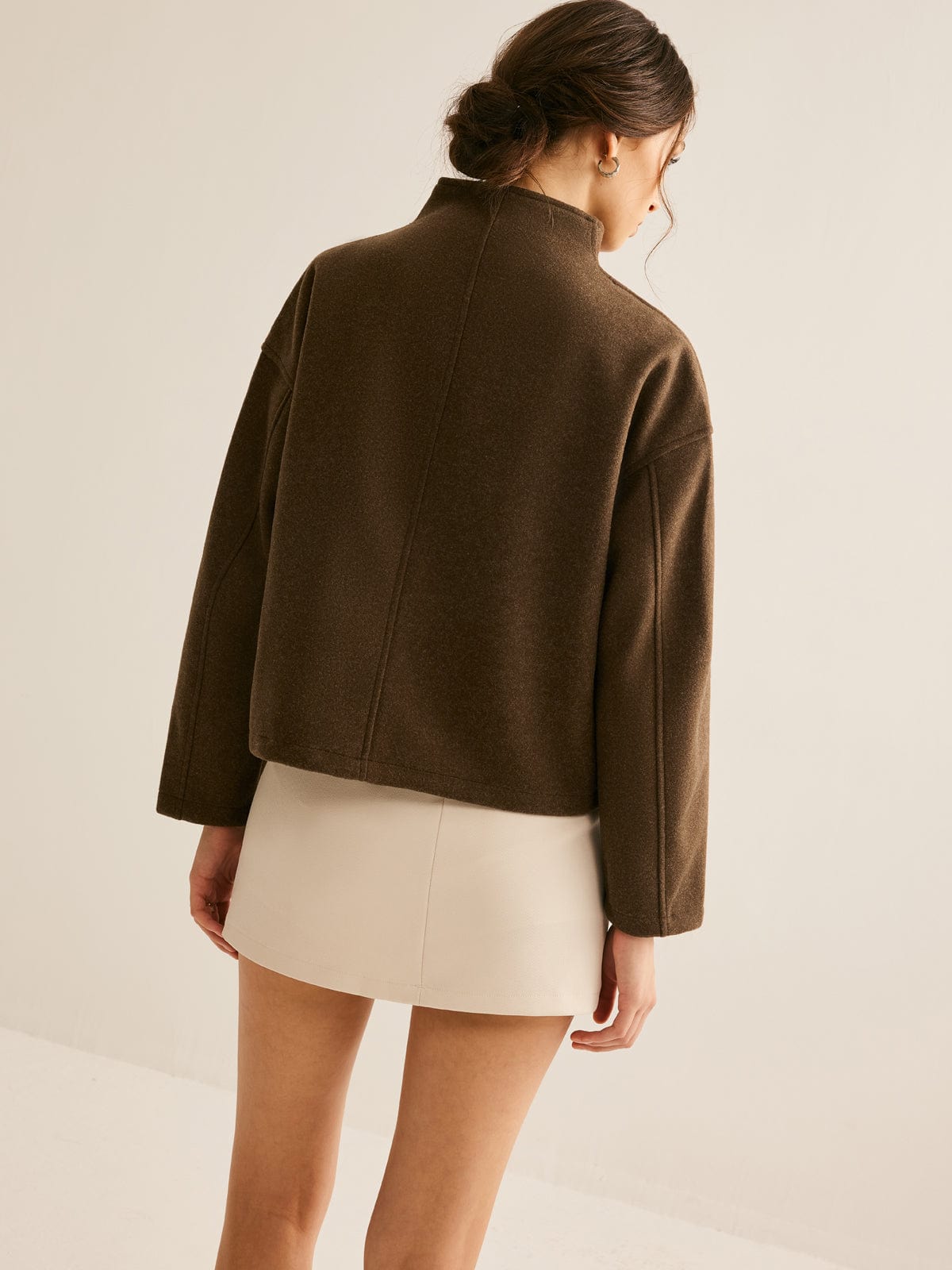 Kurze Lederjacke Braun Stehkragen Elegant